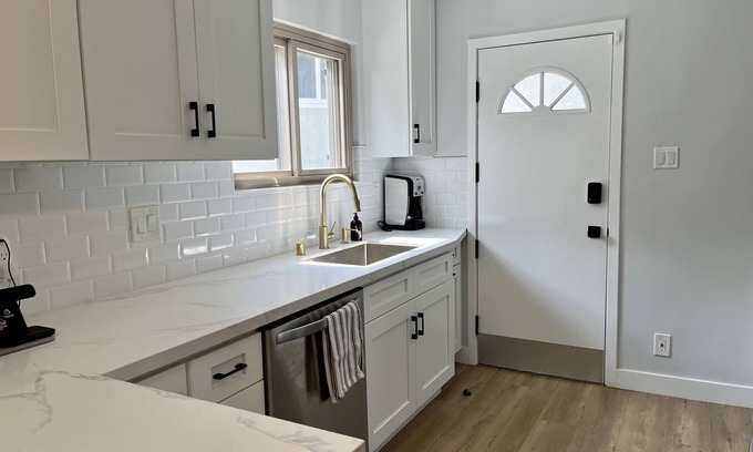 Playa Del Rey House | Vrbo Property