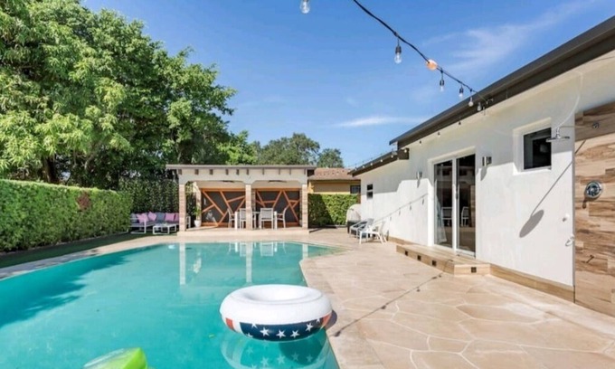 North Lauderdale House | Vrbo Property