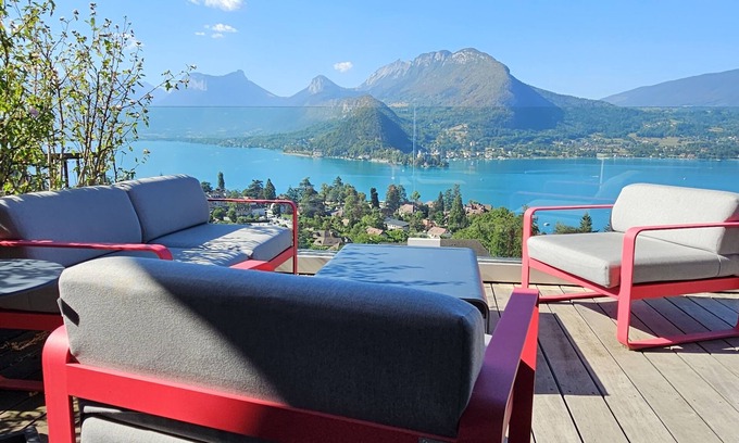 Talloires-Montmin Apartment | Vue Exceptionnelle sur le lac D'annecy