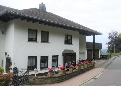 Gerolstein Apartment | Vulkaneifel-Ferienwohnungen am Felsenpfad