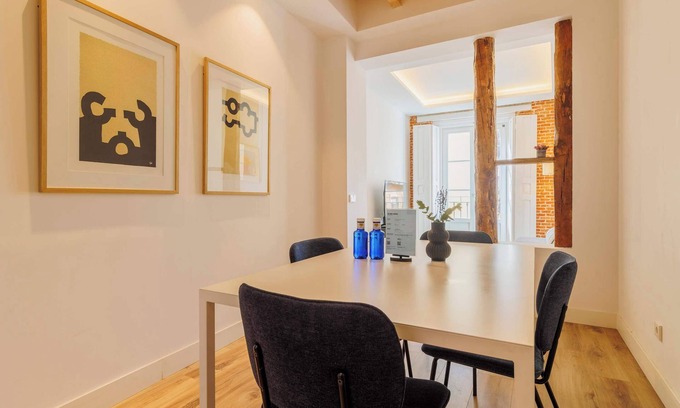 Palacio Apartment | w* | Lovely 2BR at Palacio Real