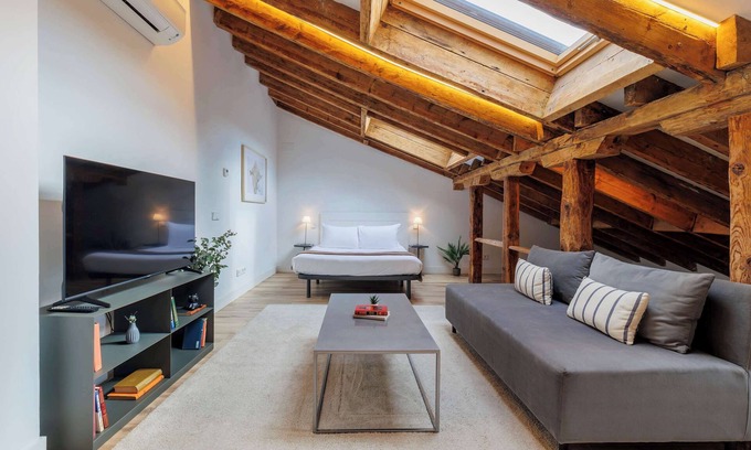 Palacio Apartment | w* | Splendid Loft at Palacio Real