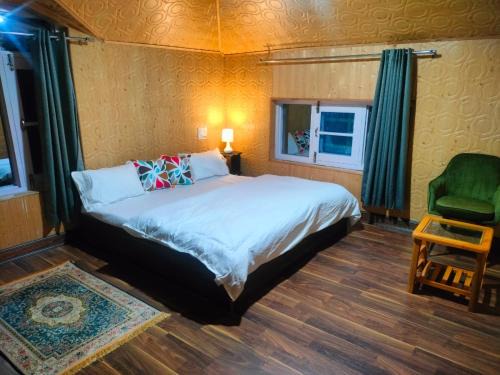 Gulmarg House | Wahab's INN - riverside cottage