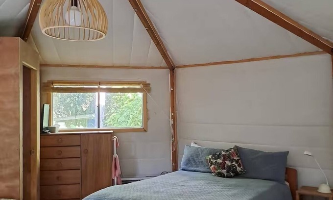 Onaero Cabin | Waiau Retreat