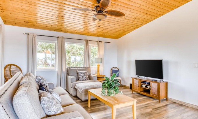 Waikoloa House | Waikoloa Neighborhood Retreat
