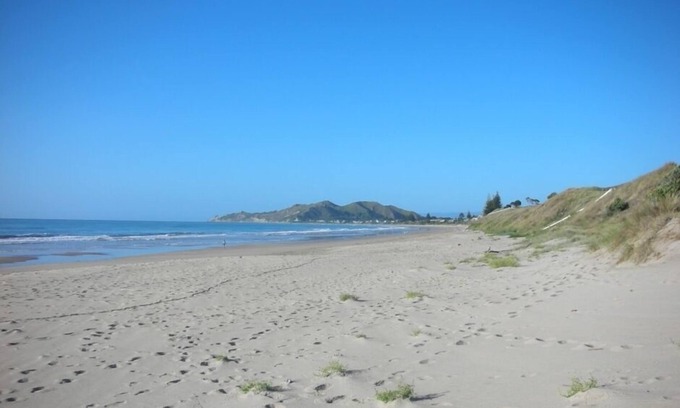 Okitu House | WAINUI ESCAPE.
