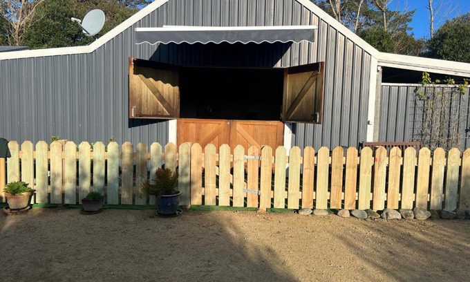 Tararua Forest Park House | Waiora la grange cottage