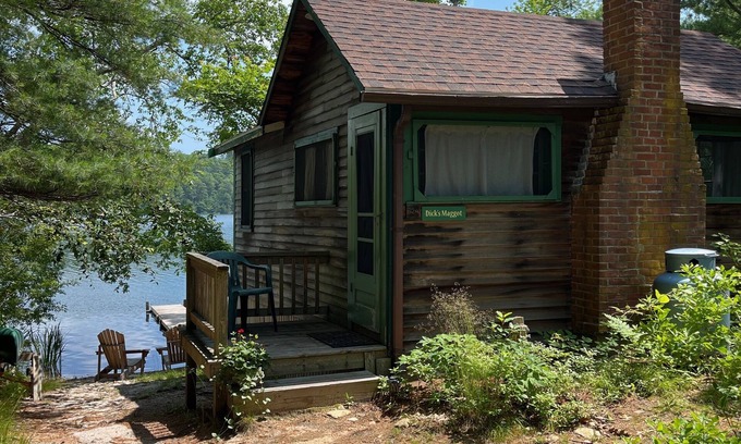 Plymouth Cabin | Wake up to the sound of gentle waves and breakfast overlooking the lake.