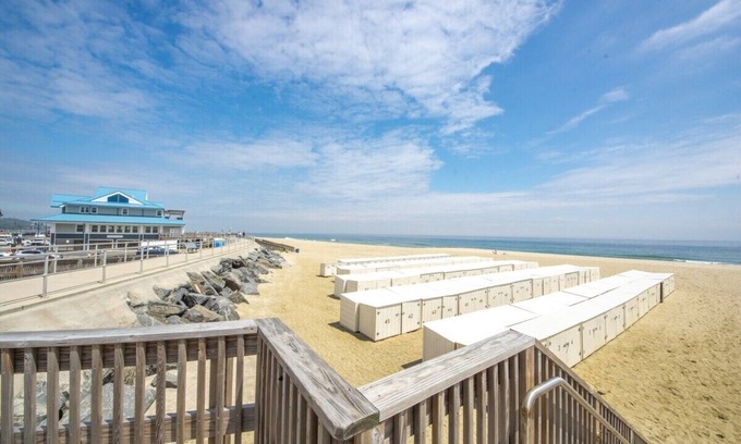 Sea Bright House | Wake up w/Ocean Views in SeaBright!