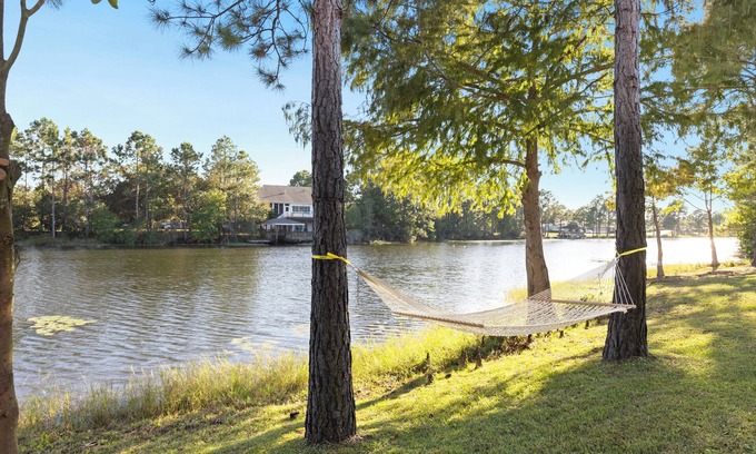 Dune Allen Beach House | Wakes&Waves Lakeside peace near the beaches of 30a. Upstairs