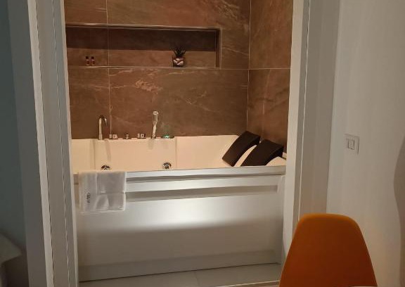 Municipio 2 Apartment | Wal49 Suite