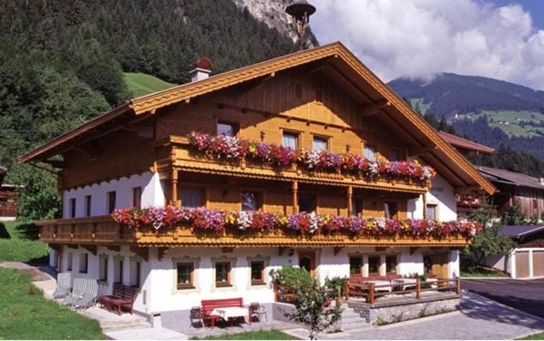 Burgstall House | Walchenhof