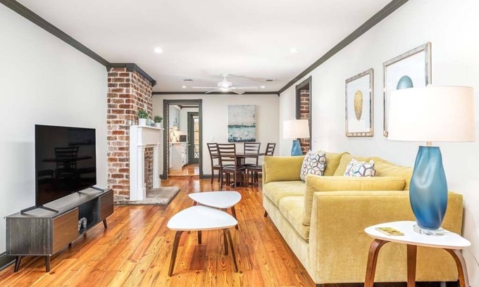 Savannah Victorian District Condo | Waldburg Garden | Pet Friendly, Historic Savannah!