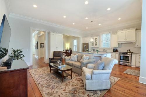 Savannah Victorian District House | Waldburg Manor