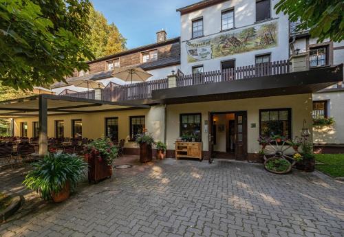 Tannenberg Hotel | Waldgasthof & Hotel Am Sauwald