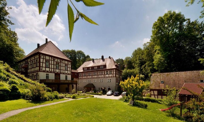 Burgbernheim Hotel | Waldgasthof Wildbad