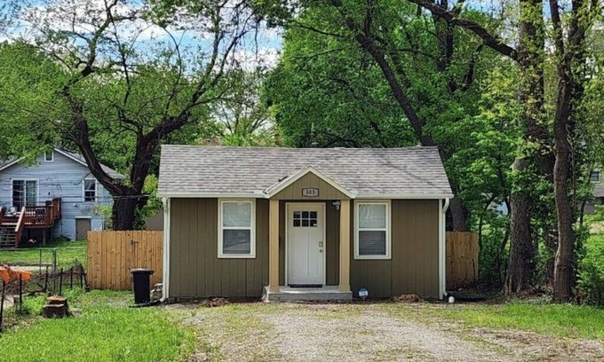 South Kansas City House | Waldo Tiny Home
