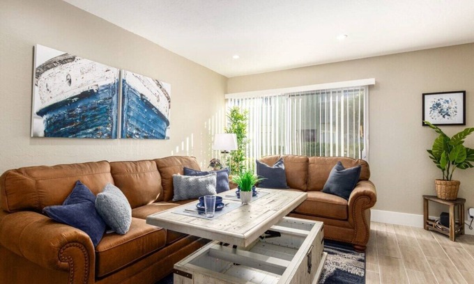 South Scottsdale House | Walk 2 Old Town & Fashion Square|4 Heated Pools