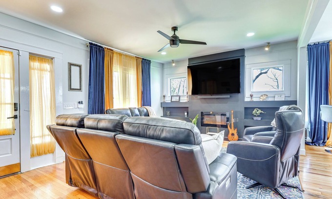 Norwood House | Walk to Amphitheater: Birmingham Retreat w/Games