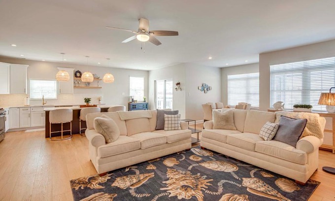 North Wildwood Apartment | Walk to Beach Spacious Condo in North Wildwood!