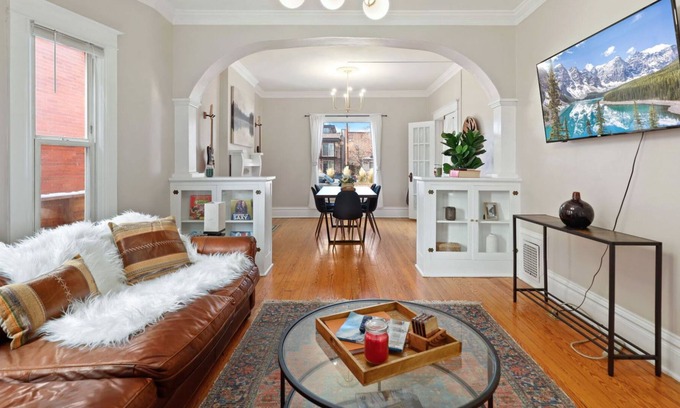 Speer House | Walk to Dining, Shops, Coffee, & More - Washington Park West