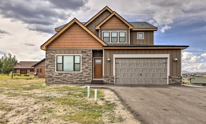 Grand Elk Ranch House | Walk To Golf Modern Mtn-View Home in Granby