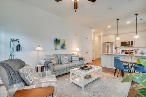 Maryville Apartment | Walk to Historic Maryville True Southern Getaway!