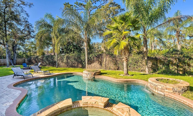 Lake Mary Villa | Walk to Lake: Stunning Central Florida Home!