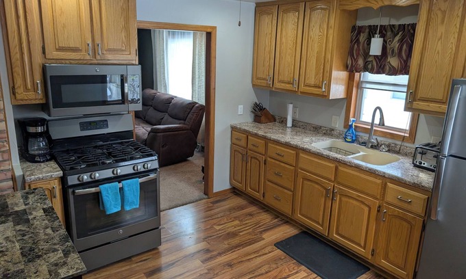 Green Bay House | Walk to Lambeau Draft House