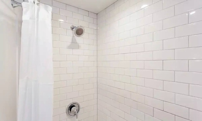 Fairmount Park Apartment | Walk to Restaurants, or Minutes to City from Backyard Cottage