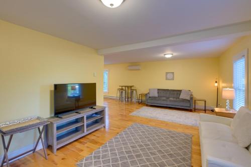 Sorrento Apartment | Walk to Sorrento Town Dock Pet-Friendly Apartment