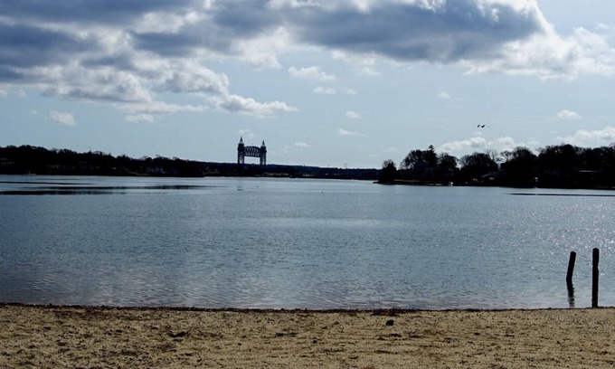 Buzzards Bay House | Walk to the Bay - Indian Mound Beach on Buttermilk Bay!