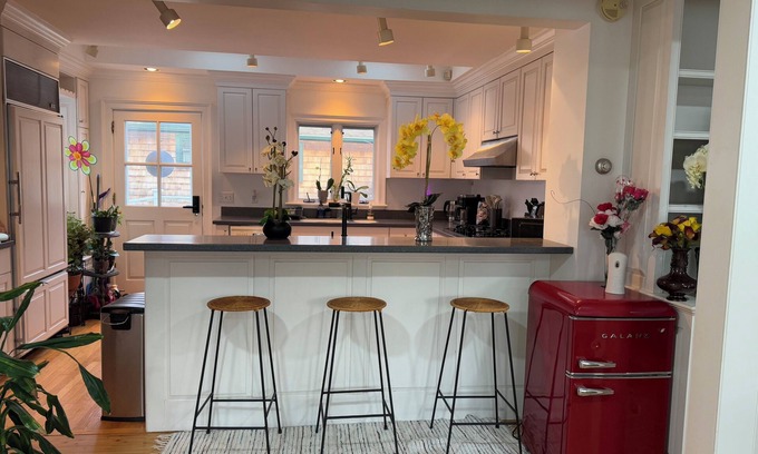 Stonington Apartment | Walk to the Beach "The Borough"