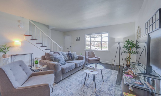 Highlands - Perkins House | Walk to Tiger Stadium/Near Downtown/King Bed