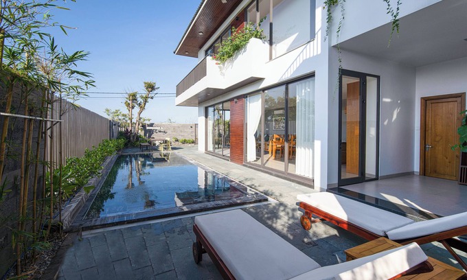 Cua Đai Villa | Walkable Beach/10min to the Old Town/Private Pool