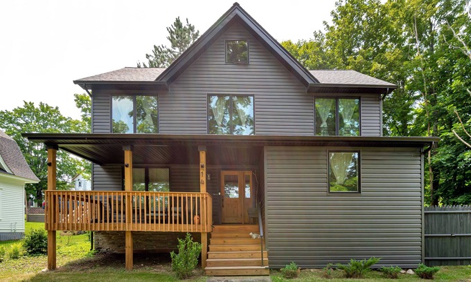 Livingston Manor House | Walkable Central Livingston Manor - 3BR