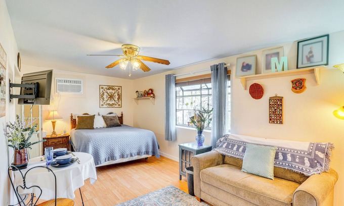 Casas Adobes Apartment | Walkable Studio w/Patio in Tucson!