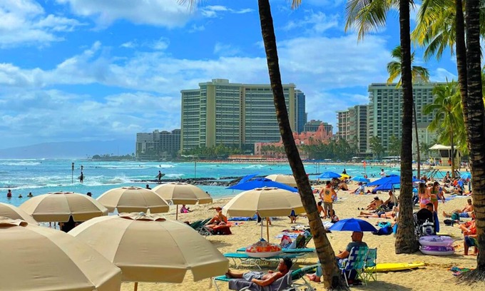 Diamond Head - Kapahulu - St. Louis House | Walking Distance for 2Br X 2Bath Near Waikiki Beach Resort Area.