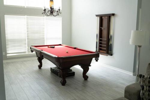 Bentonville House | Walking distance to Coler MTN Bike - 3BR 2BA