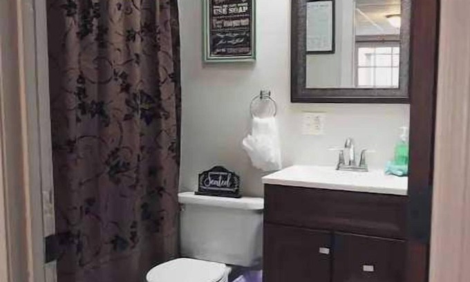 White Mills Apartment | Wallenpaupack Suite at Patriot House of Hawley Pa