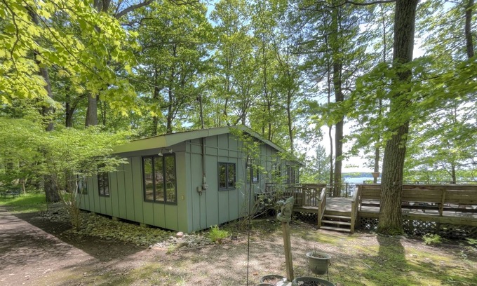 Rideau Lakes Ski Chalet | Walnut Grove- Sand Lake on the Rideau Lakes