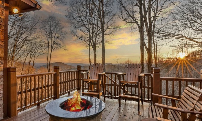 Walnut Mountain Cabin | Walnut Mountain Lodge