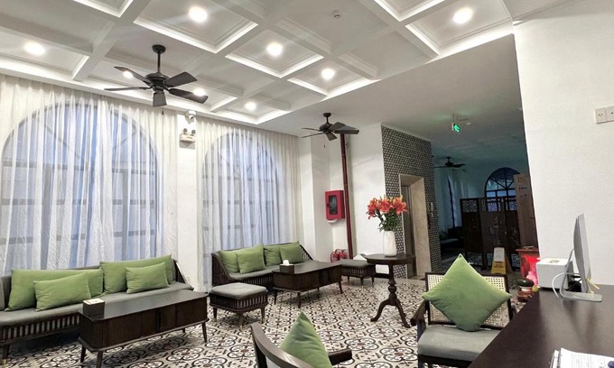 East Ham Tien Beach Hotel | Wanderlust Hotel