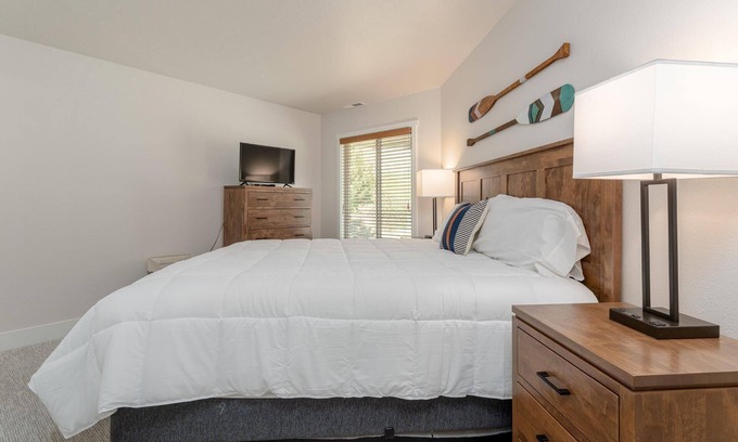Wapato Point Condo | Wapato Point Condo with Resort Amenities! 2bed/2bath, ground floor w/washer, unit 601
