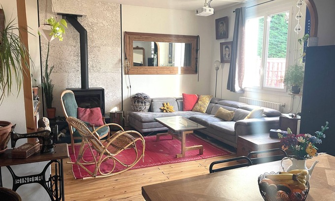 Villenave-d'Ornon House | Warm and colorful townhouse