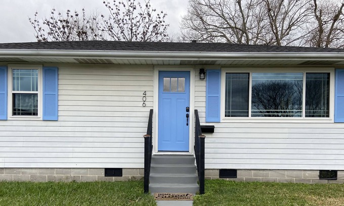 Metairie House | Warm and Cozy House 10 minutes from New Orleans. 30 day minimum stay.
