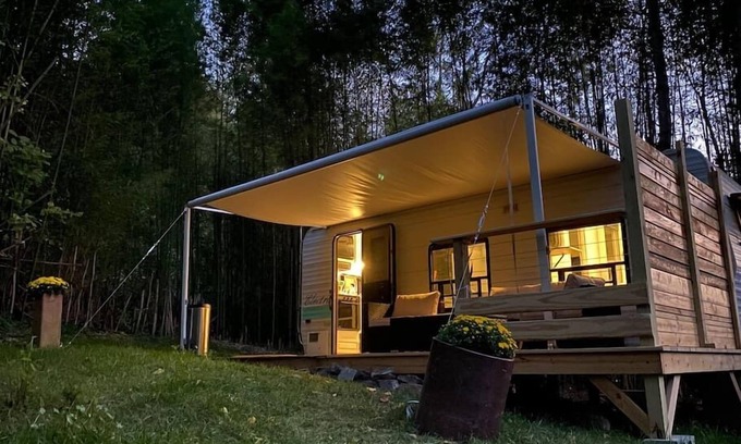 Asheville House | Warm and Cozy, Vintage, Camper 8 Minutes from the heart of Asheville
