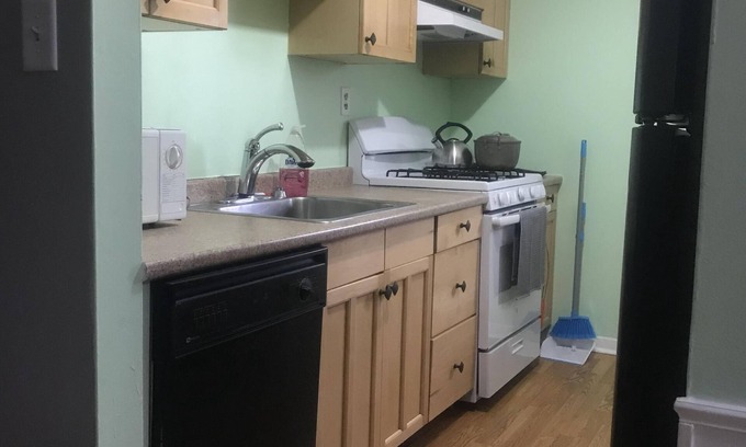Green Creek House | Warm and modern vacation home, great for single or multi family
