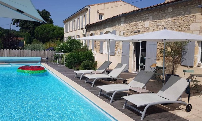 Soussans House | Warm house, with swimming pool, in the heart of the vineyards