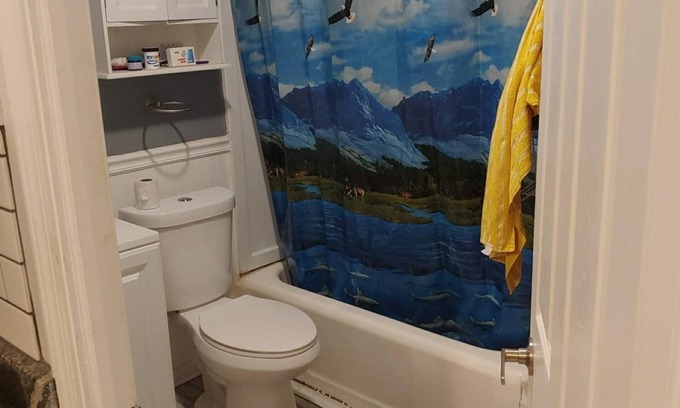 Milwaukee House | Washington Heights, Private basement room!